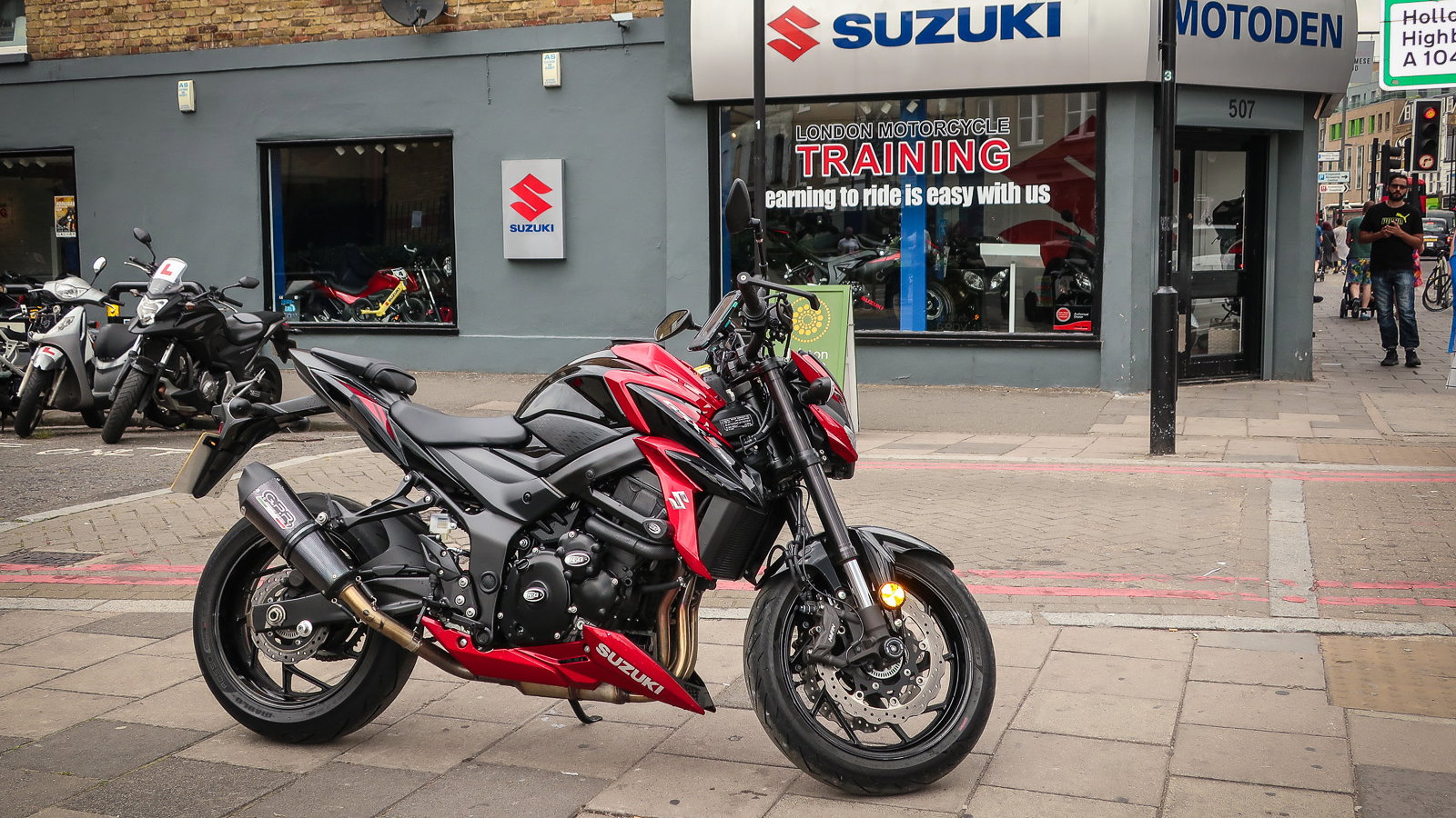 GSX-S750 at Motoden